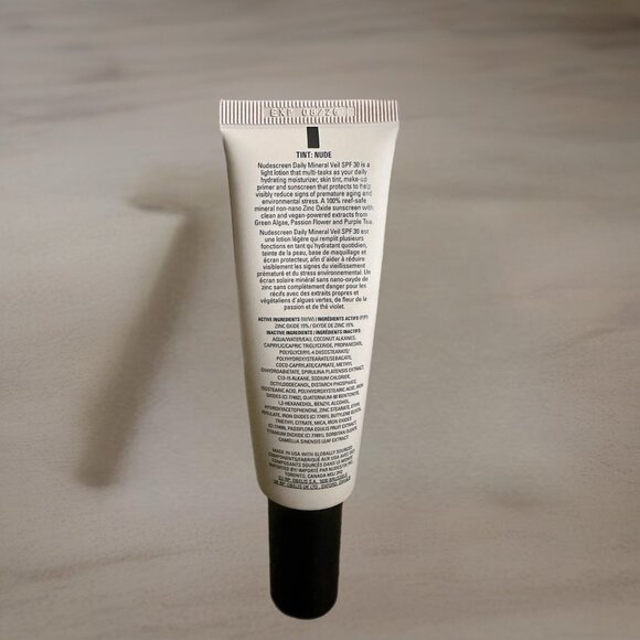 NUDESTIX Nudescreen Daily Mineral Veil SPF 30 – Tint Nude - Picture 4 of 5